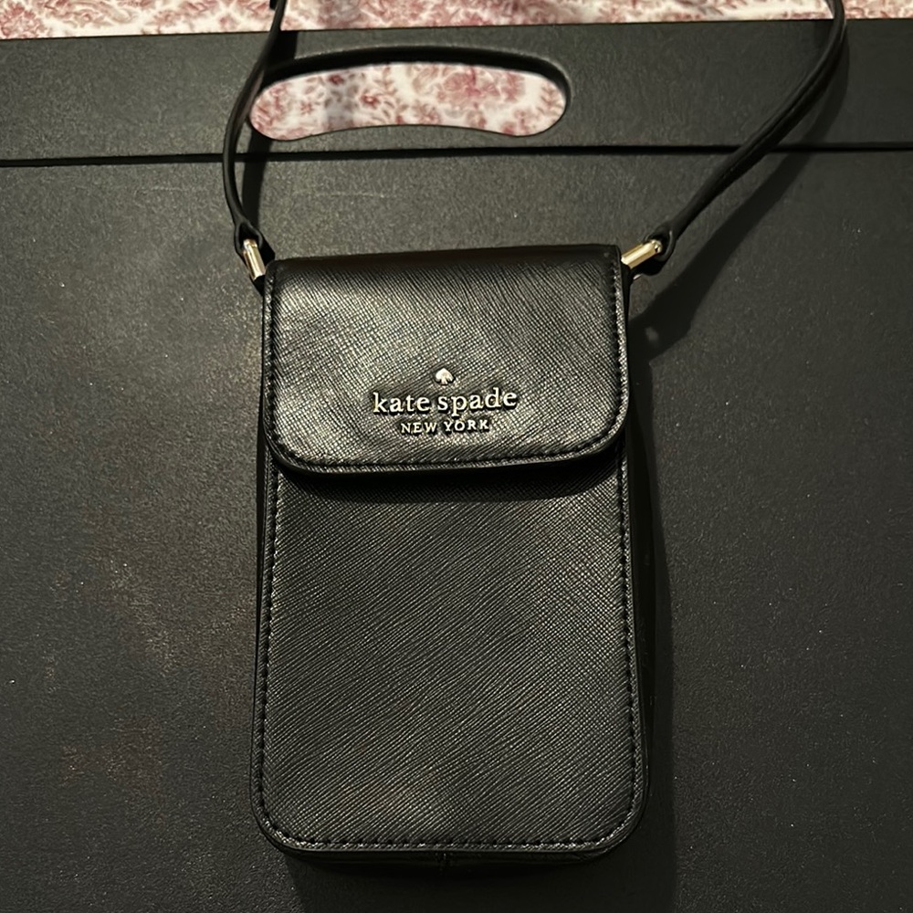 Kate Spade Black Wallet with Minimalist Design